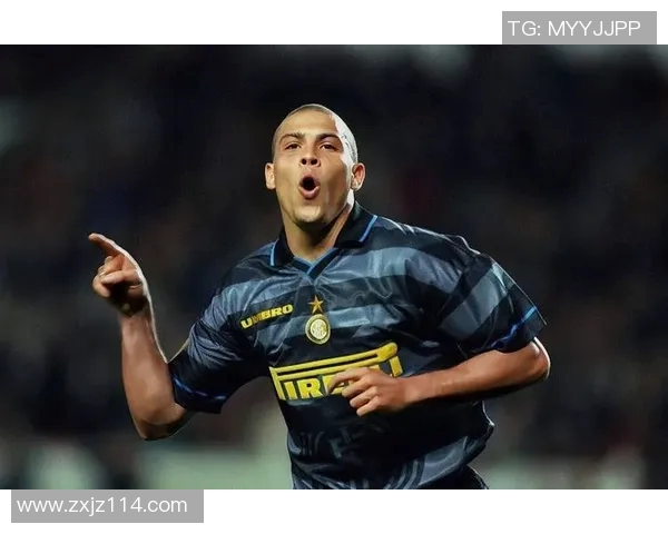 历史足球明星的经典瞬间与帅气风采回顾